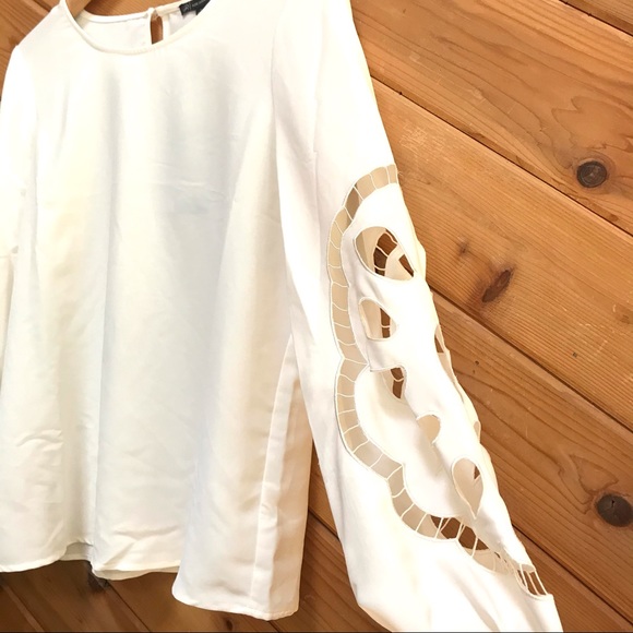 Adrianna Papell Buttercream Cutout Sleeve Blouse (Sm) NWT! - Picture 2 of 8